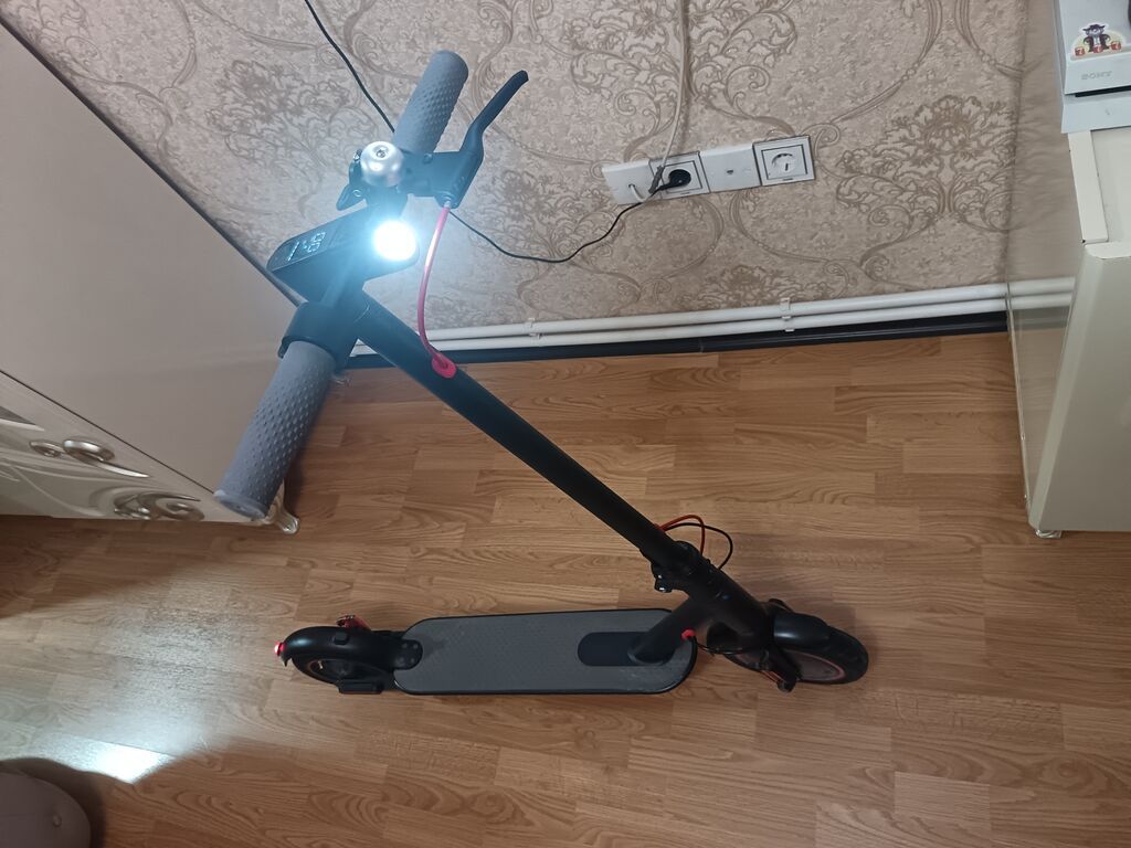 Elektrik skuter – şəhər daxili sürüş üçün rahat və yığcam model — Skuterlər, Sumqayıt (5)