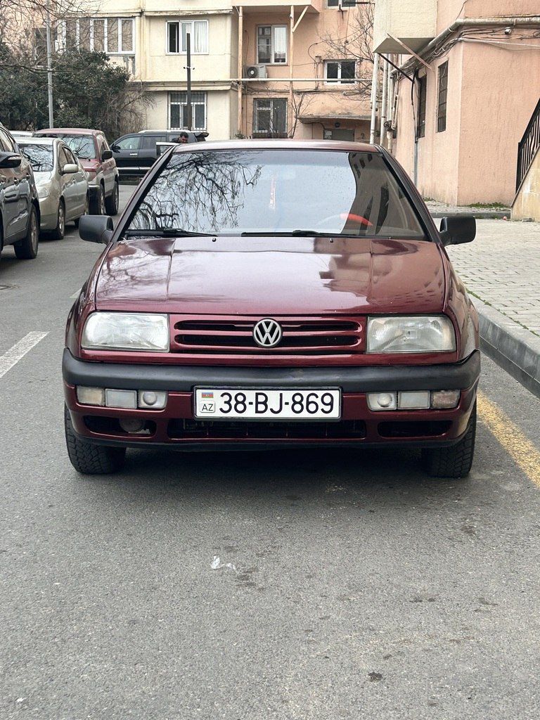Volkswagen Vento, 1.9 L, 1994 il, 207 586 km 38-BJ-869 — Avtomobillər, Bakı