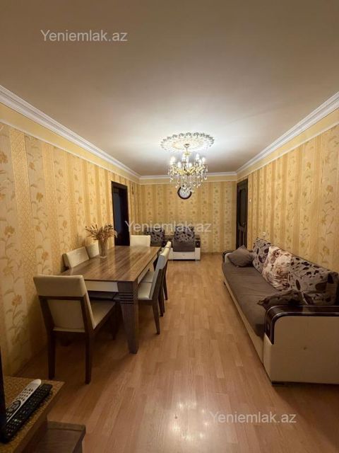 Satılır 2 otaqlı Bina evi menzil (Köhnə tikili), 51 m², 5-ci mikrorayon — Sumqayıt