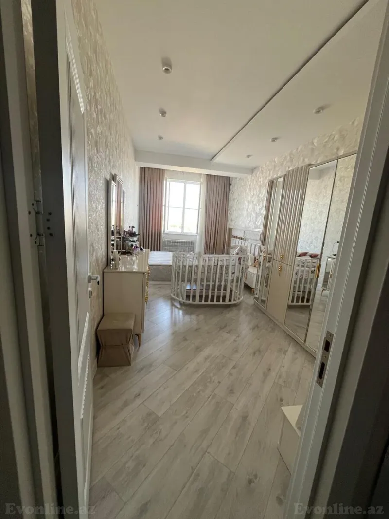 Satılır 3 otaqlı Mənzil Yeni tikili 105 m² Bakı, Yasamal r., İnşaatçılar m — Mənzil, Bakı (5)