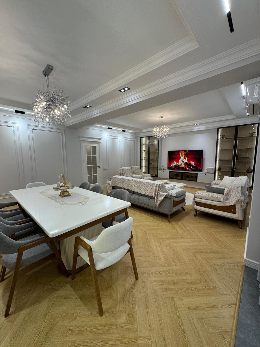 Satılır 5 otaqlı yeni tikili 250 m² — Mənzil, Bakı (2)