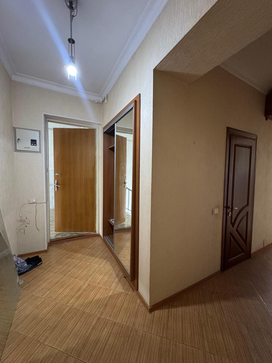 Satılır 3 otaqlı köhnə tikili 87 m² — Mənzil, Bakı (2)