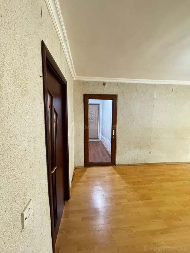 Satılır 2 otaqlı Mənzil Köhnə tikili 60 m² Bakı, Yasamal r., İnşaatçılar m — Mənzil, Bakı (6)