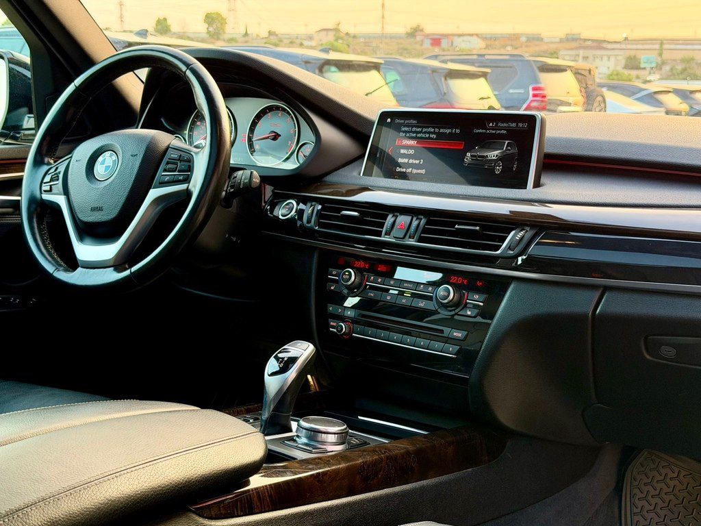 BMW X5, 3.0 L, 2018 il, 13 800 km — Avtomobillər, Bakı (9)
