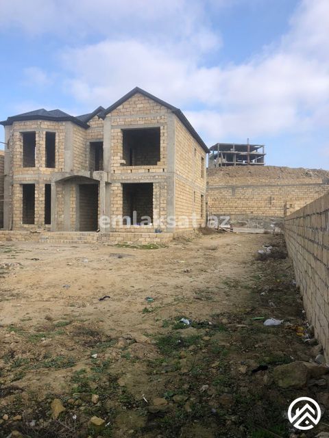 Satılır 5 otaq həyət evi / bağ evi 260 m², Badamdar — Bakı