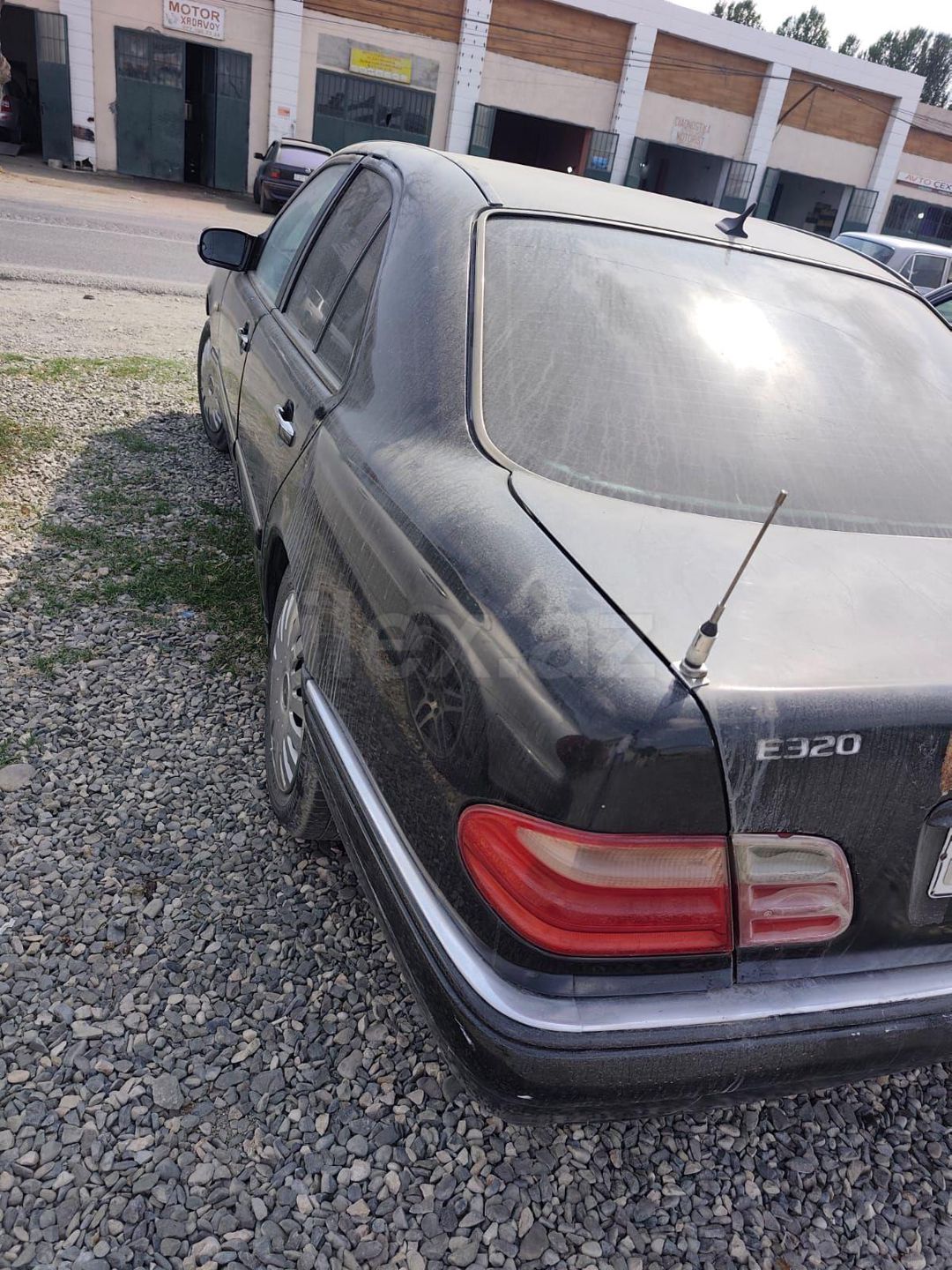 1995 Mercedes-Benz E 320, 3.2 L, 1995, 425,000 km 10-HM-320 — Avtomobillər, Xaçmaz (3)