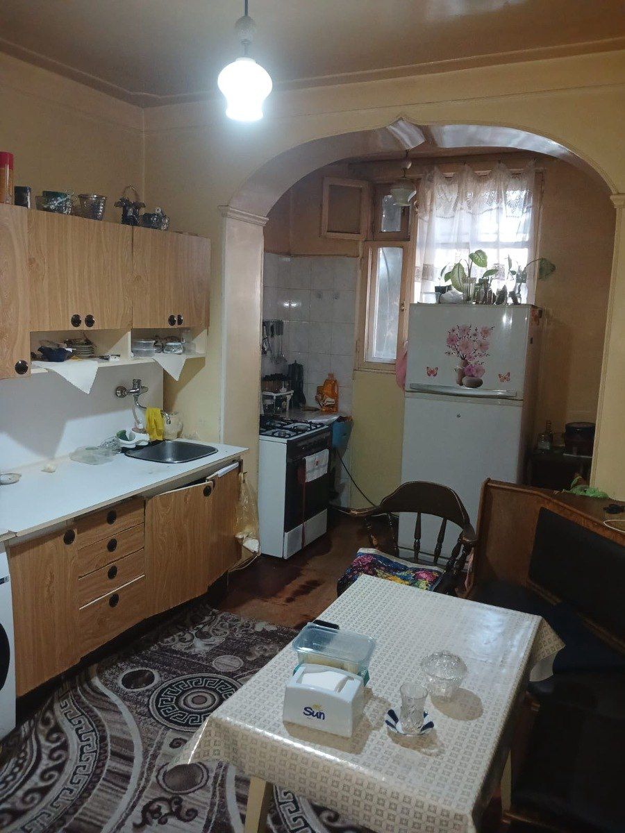 Satılır 2 otaqlı köhnə tikili 65 m² — Mənzil, Bakı (6)
