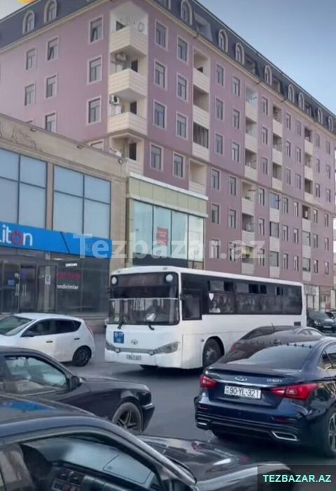 Masazır avm binası 2 otaqlı mənzil satılır — Bakı