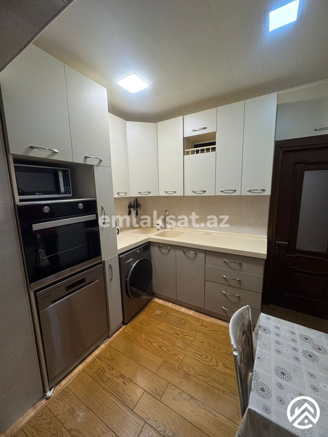 Satılır 4 otaq köhnə tikili 110 m², Yeni Günəşli — Mənzil, Bakı (5)