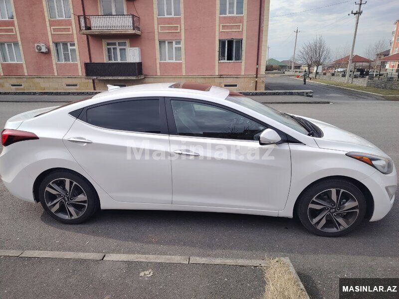 Hyundai Elantra, 2015 il — Avtomobillər, Qax (8)