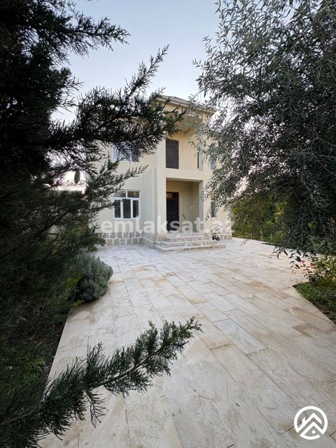 Satılır 4 otaq həyət evi / bağ evi 190 m², Albalılıq — Bakı