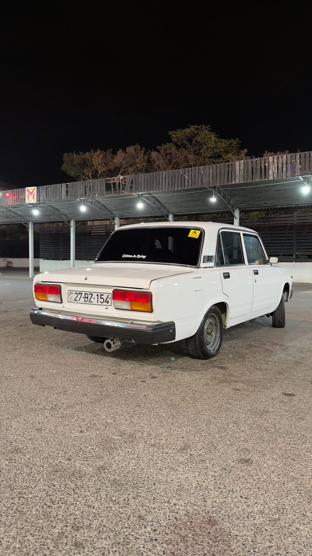 VAZ 2107 sedan - Kuzov: 4 qapılı sedan, ağ rəng Karopdada prablem 27-BZ-154 — Avtomobillər, Digah (5)