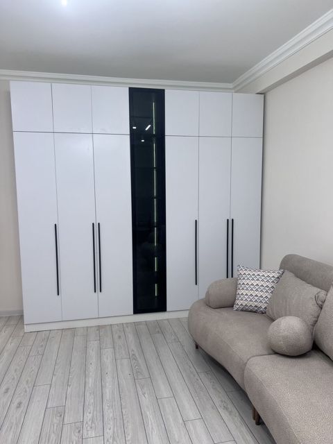 Düz dolab, Qonaq otağı üçün, Paltar üçün, Açılan, 6 qapı — Bakı