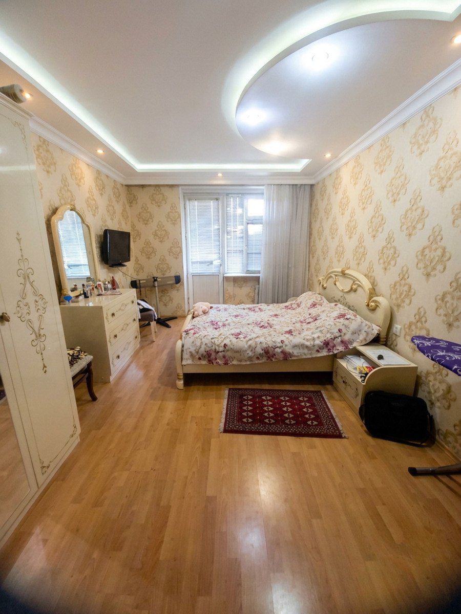 Satılır 3 otaqlı köhnə tikili 75 m² — Mənzil, Bakı (2)
