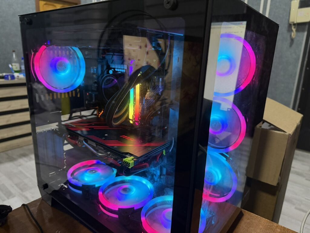 Sistem Xüsusiyyətləri Prosessor: Intel Core i7-8700K 3.70GHz — Korpuslər, Bakı (4)