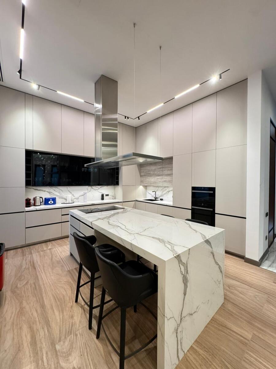 Satılır 5 otaqlı həyət evi/bağ evi 400 m² — Ev, villa, Bakı (12)