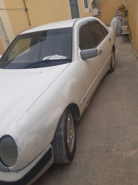 Mercedes E 220, 2.2 L, 1995 il, 345 000 km 21-BJ-663 — Avtomobillər, Bakı (4)