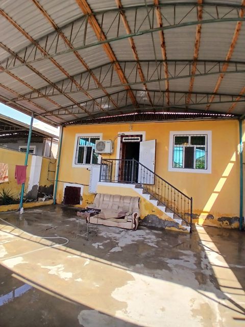 Satılır 3 otaqlı həyət evi/bağ evi 110 m² — Bakı