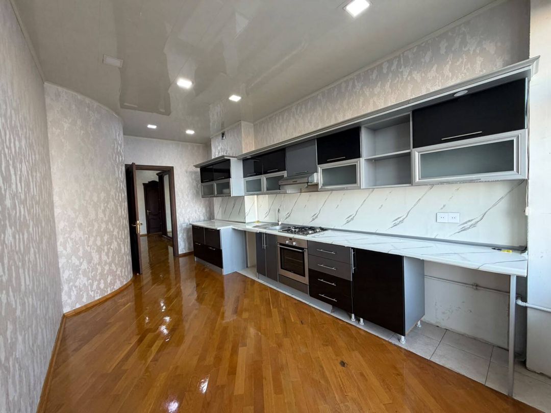 Satılır 3 otaqlı yeni tikili 160 m² — Mənzil, Bakı (7)