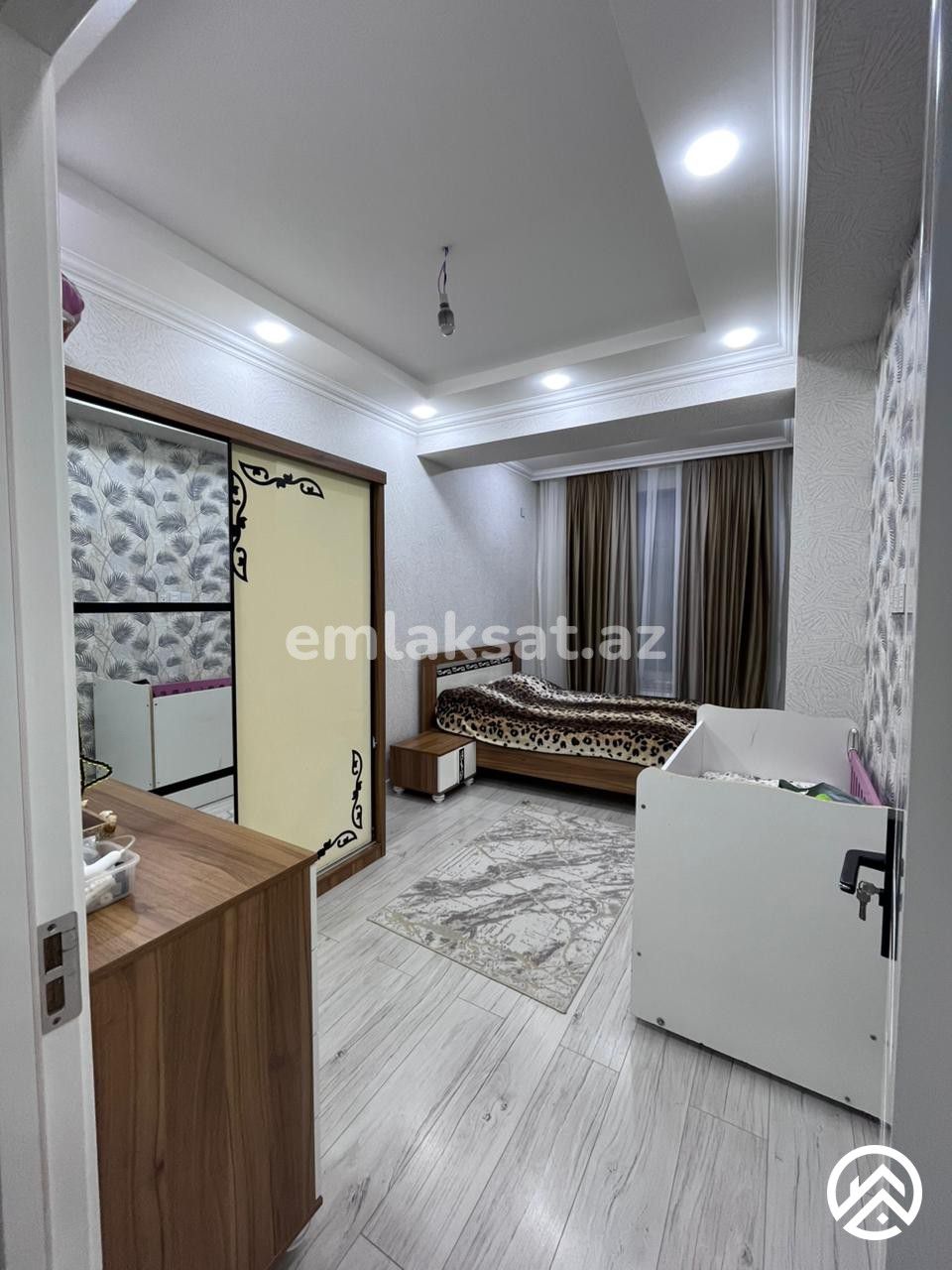 Satılır 2 otaq köhnə tikili 60 m², Bakıxanov — Mənzil, Bakı (2)