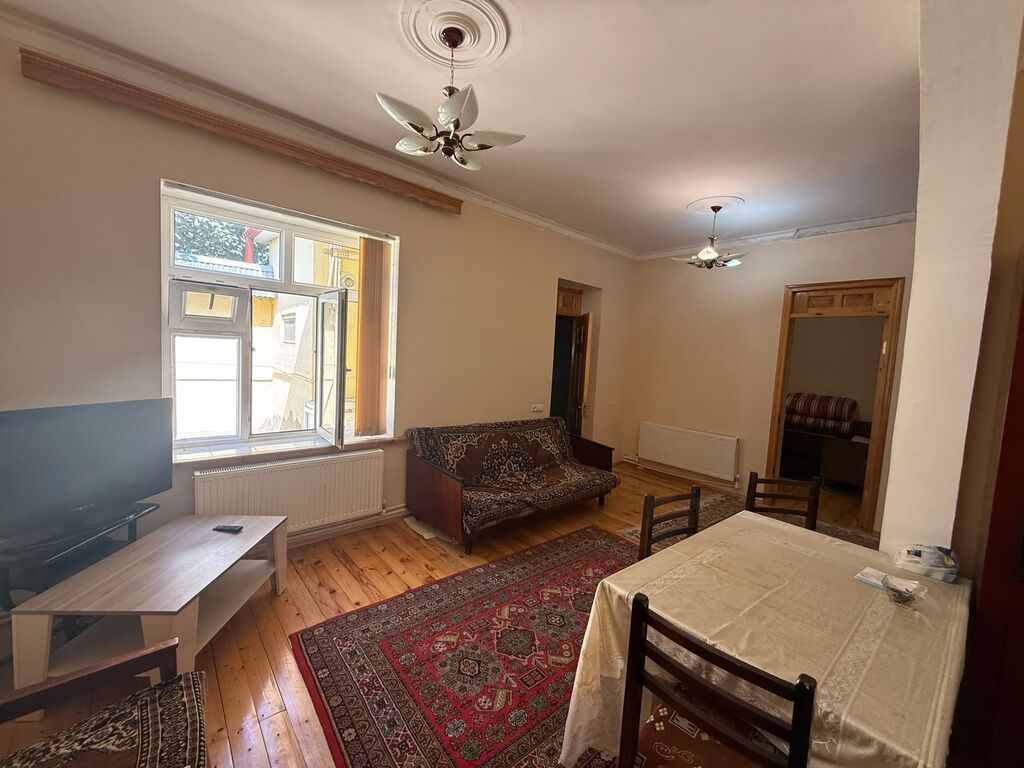 Həyət evi geniş örtülü eyvanı və səliqəli planlanması ilə təqdim — Ev, villa, Qusar (4)