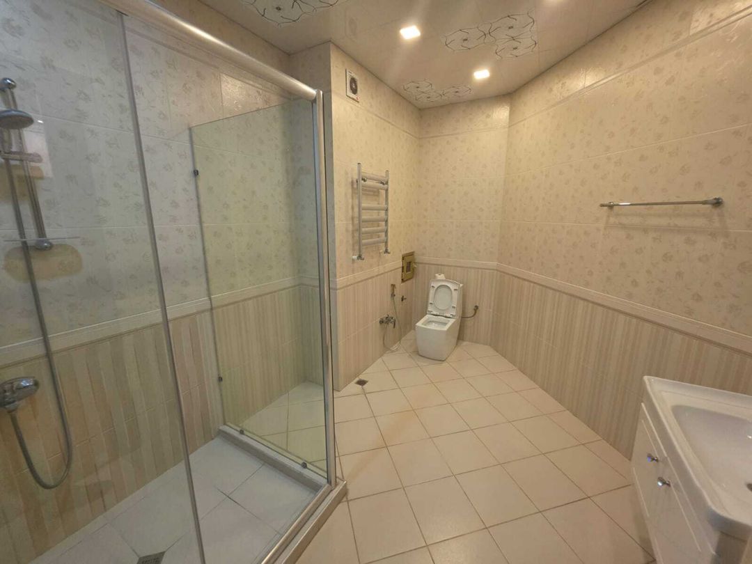 İcarəyə verilir 3 otaqlı yeni tikili 280 m² — Mənzil, Bakı (8)