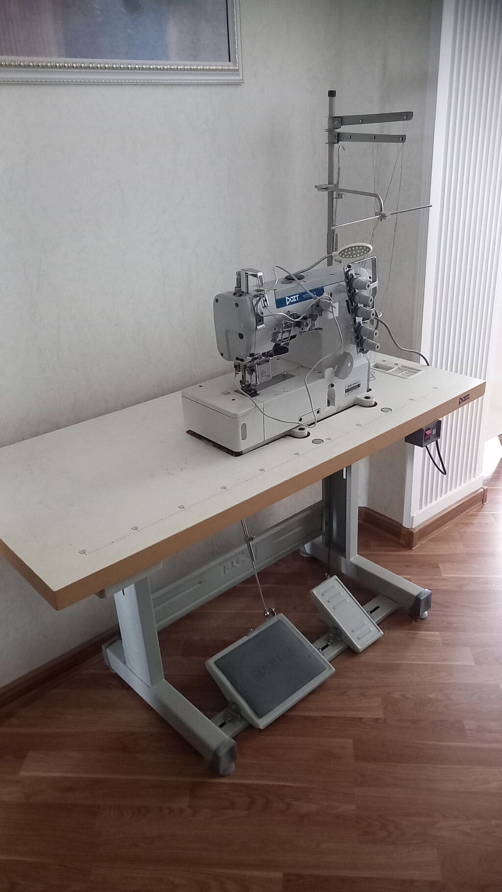 Sənaye tikiş avadanlıqları komplekti Tərkib: - Jack düz tikiş maşını — Tikiş və işəmə maşınları, Bakı (4)