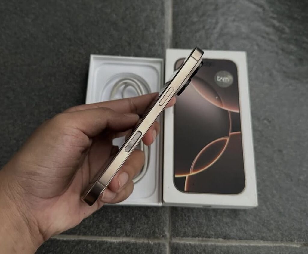 IPhone 16 Pro, 256 GB, White Titanium, Zəmanət, Simsiz şarj, Face ID — Apple iPhone, Bakı (3)