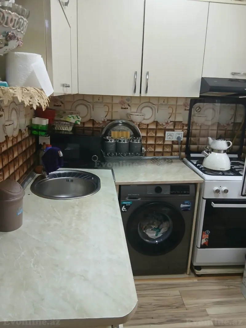 Satılır 2 otaqlı Mənzil Köhnə tikili 50 m² Bakı, Binəqədi r., Nəsimi m., 6-cı mikrorayon — Mənzil, Bakı (5)