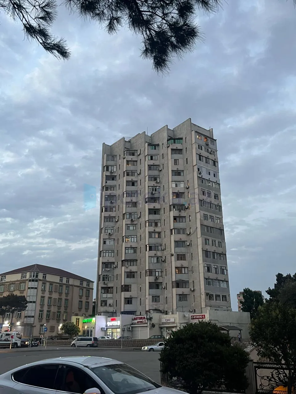 Satılır: 3 Otaq, Köhnə tikili, Yasamal r., 85.00 m² — Mənzil, Bakı (2)