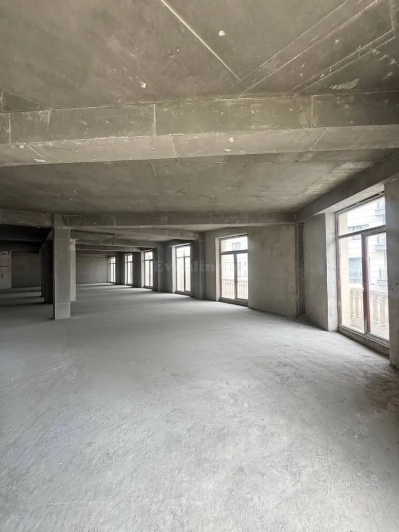Satılır 4 otaqlı Mənzil Yeni tikili 204 m² Bakı, Xətai r., Ağ şəhər — Mənzil, Bakı (2)