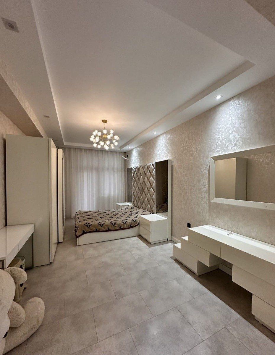 Satılır 4 otaqlı yeni tikili 175 m² — Mənzil, Bakı (8)
