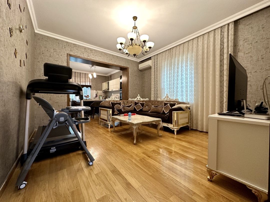 Satılır 5 otaqlı həyət evi/bağ evi 300 m² — Ev, villa, Bakı (12)