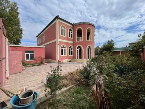İcarəyə verilir 10 otaqlı həyət evi/bağ evi 300 m² — Bakı