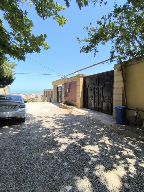 Satılır 4 otaqlı həyət evi/bağ evi 198 m² — Bakı