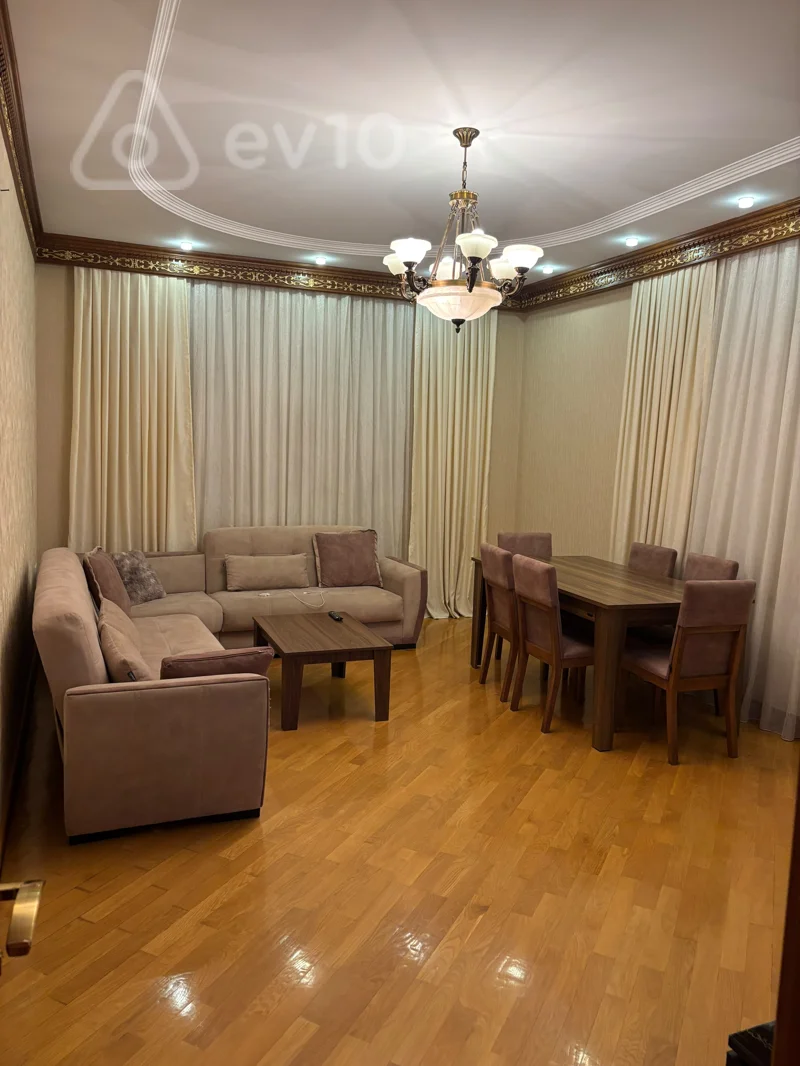 3 otaqlı mənzil, 120 m², Svetlana Memmedova küç. — kirayə — Bakı