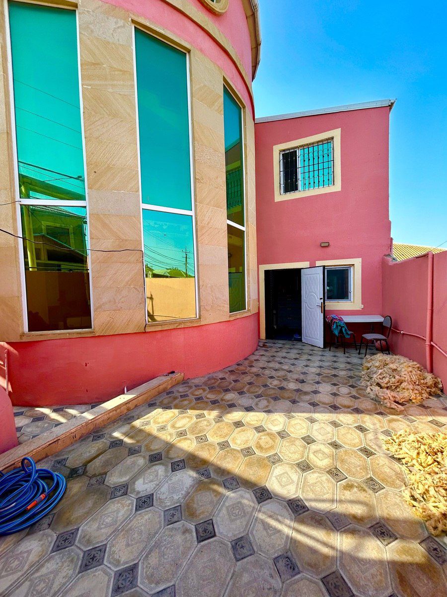 Satılır 7 otaqlı həyət evi/bağ evi 300 m² — Ev, villa, Bakı (2)