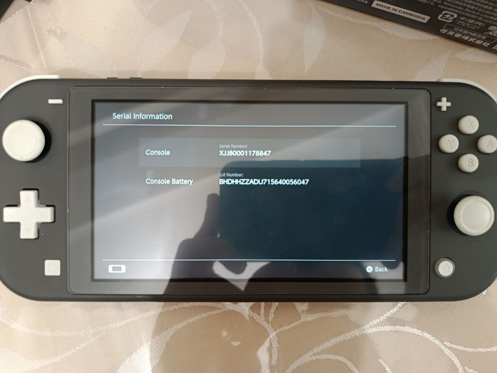 Nintendo Switch Lite yeni kimi vəziyyətdədir və çox səliqəli istifadə — Oyun konsolları, Bakı (2)