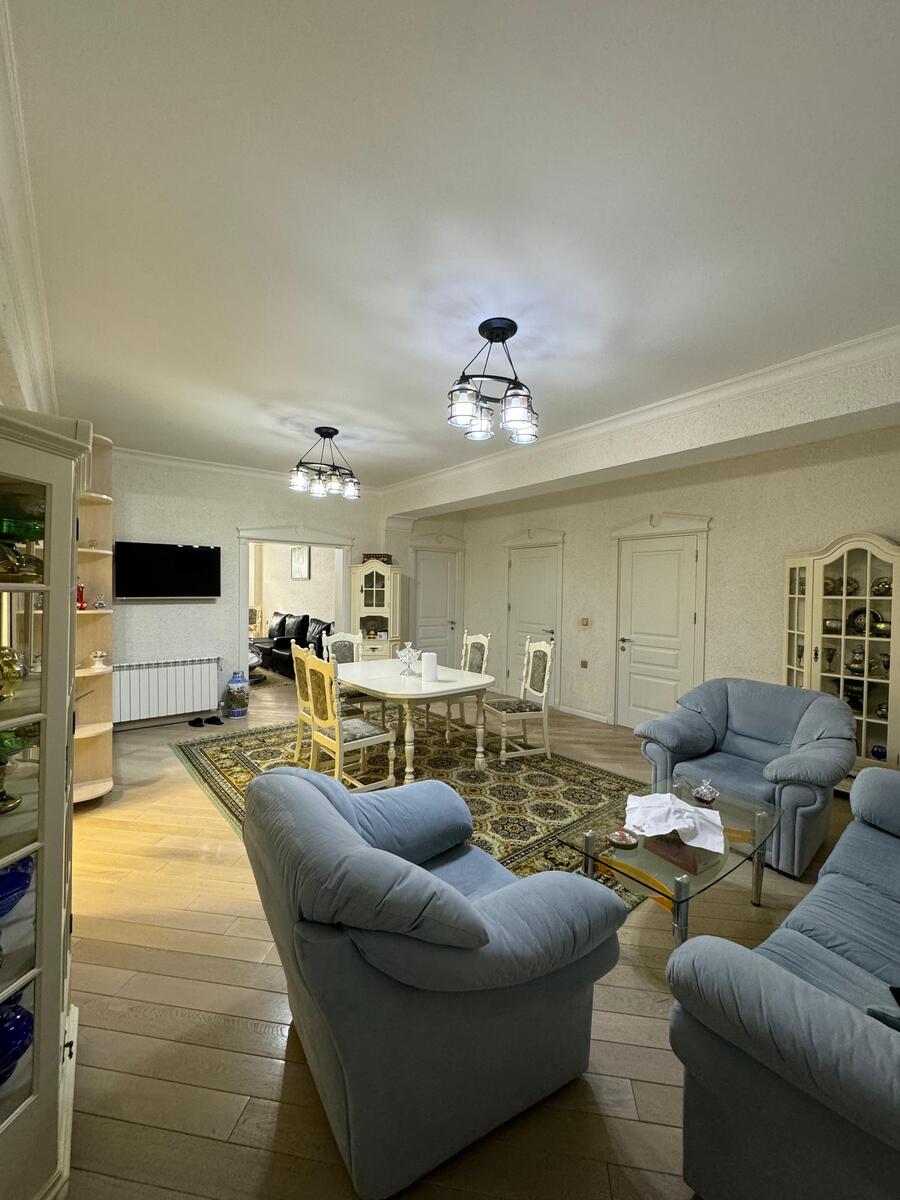 Satılır 4 otaqlı yeni tikili 145 m² — Mənzil, Bakı (2)