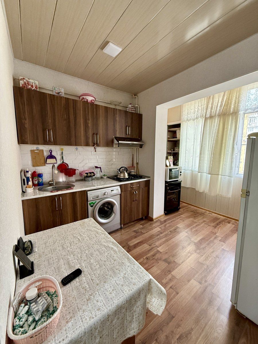 Satılır 1 otaqlı köhnə tikili 45 m² — Mənzil, Bakı (6)
