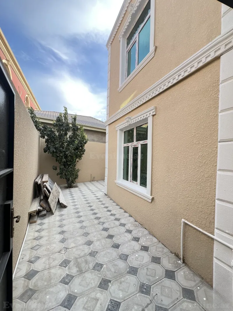 Satılır 4 otaqlı Həyət evi 80 m² Bakı, Abşeron r — Bakı