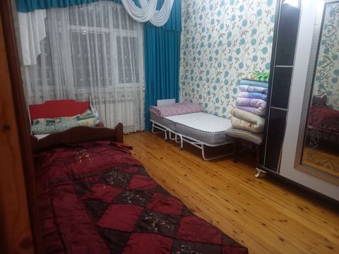 İcarəyə verilir 3 otaqlı köhnə tikili 75 m² — Bakı