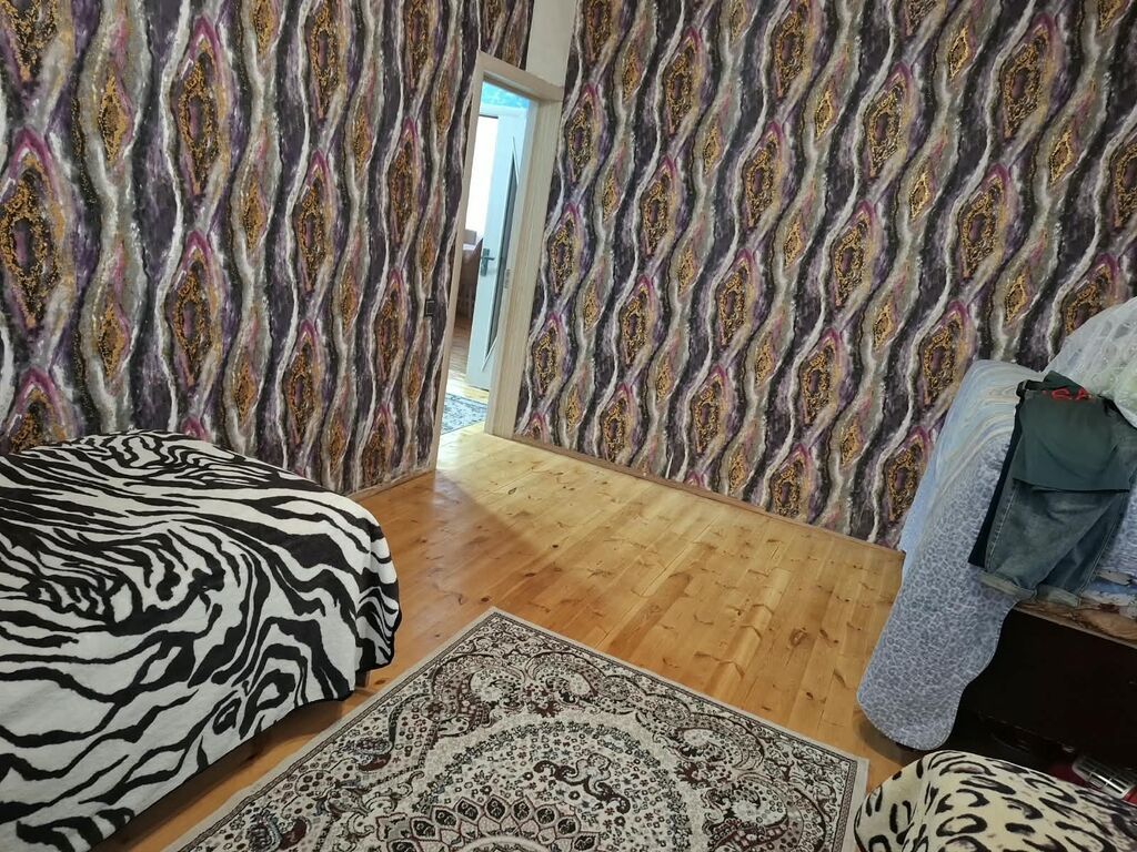 3 otaqlı mənzil/ev üçün geniş yataq otaqları - Plan: 3 ayrı yataq — Yataq otağı mobilya dəstləri, Sumqayıt