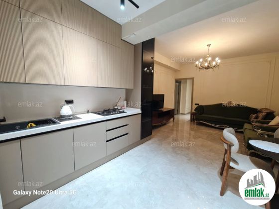 İcarəyə verilir 3 otaqlı 90 m² yeni tikili Yasamal r — Mənzil (5)