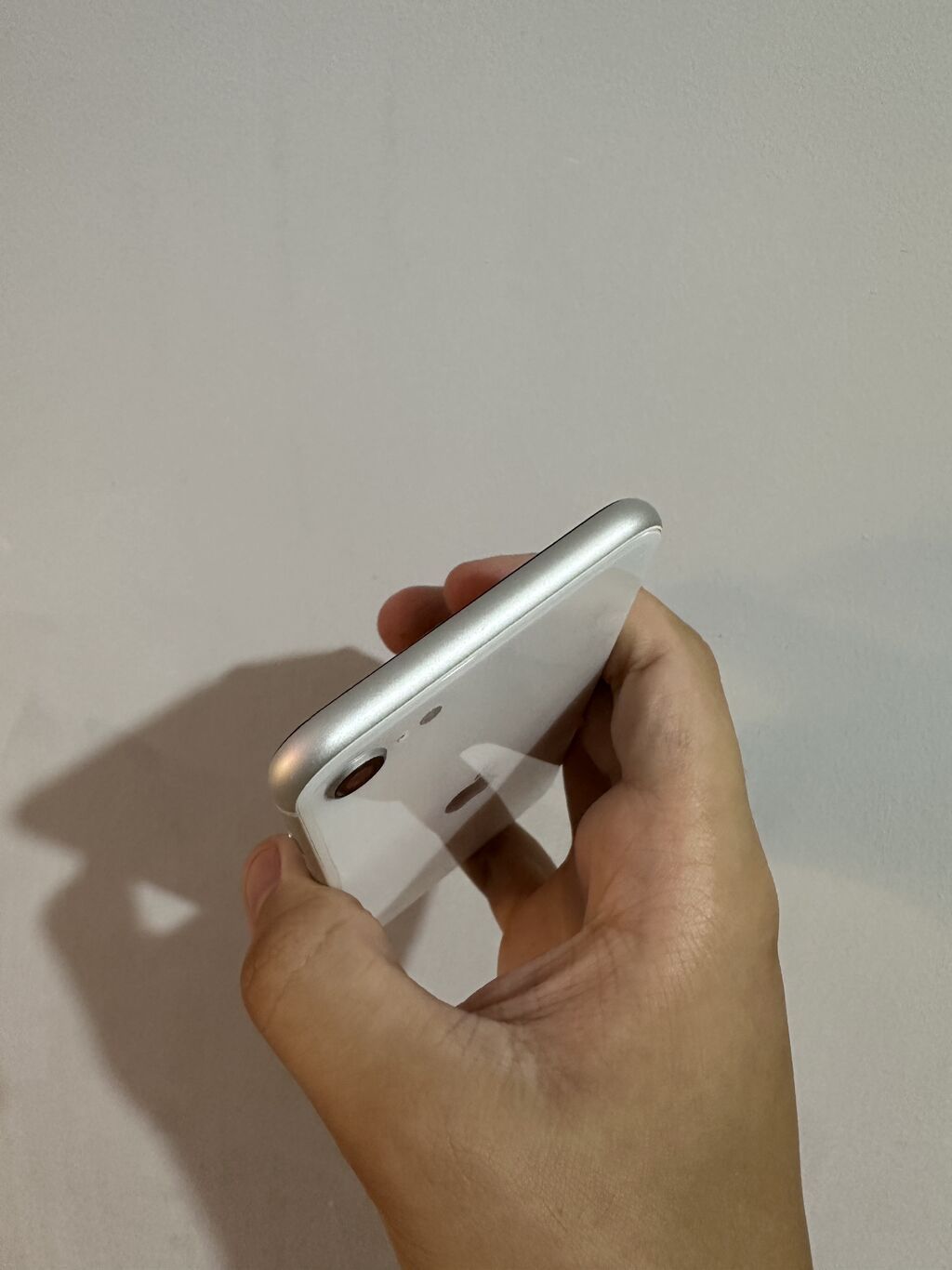 IPhone SE 2022, 256 GB, White Titanium, Zəmanət, Barmaq izi, Simsiz şarj — Apple iPhone, Bakı (6)