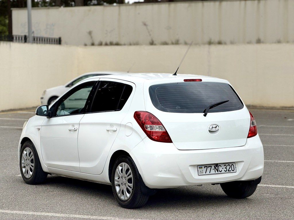 Hyundai i20, 1.4 L, 2011 il, 214 441 km 77-NC-320 — Avtomobillər, Sumqayıt (6)