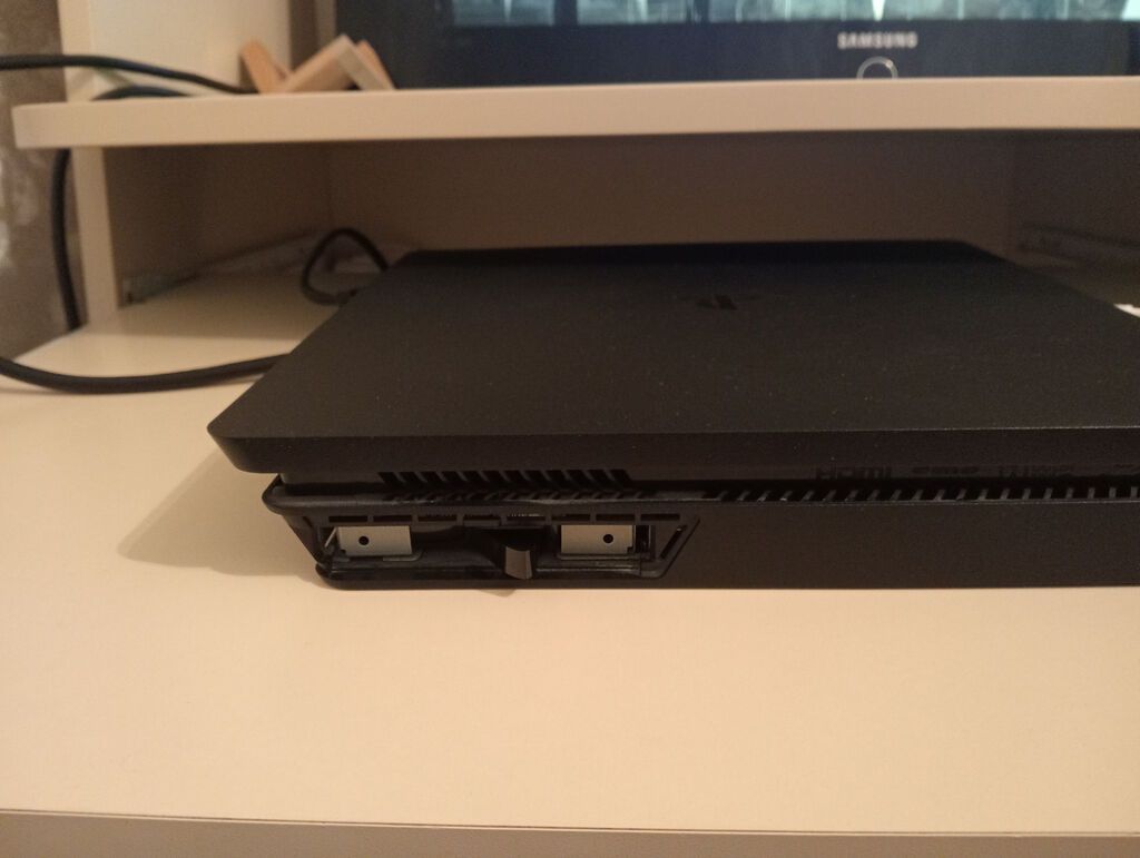 PlayStation 4 slim 1 Dualshocklu (Pultlu) .Oyunları ilə birgə.İçində — Oyun konsolları, Bakı (5)
