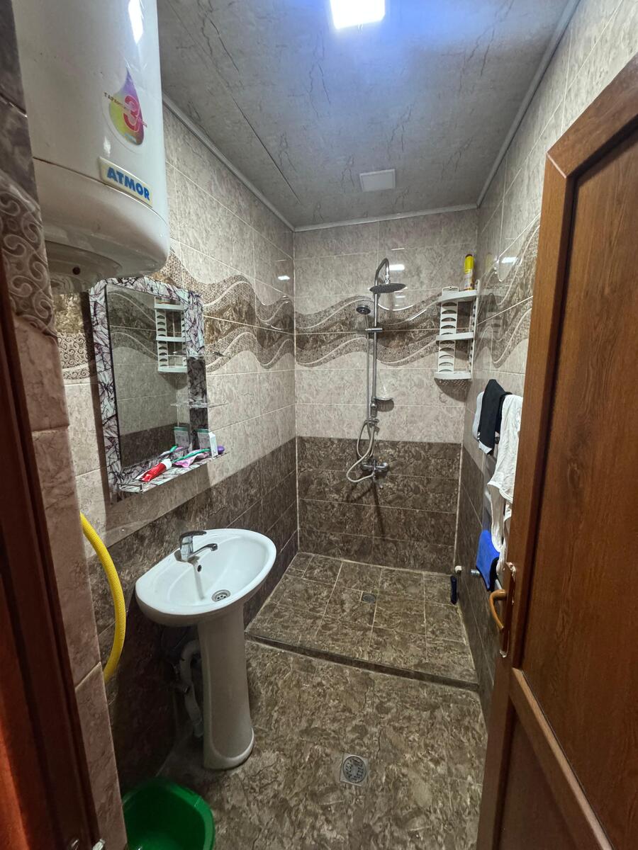 Satılır 2 otaqlı köhnə tikili 60 m² — Mənzil, Bakı (8)
