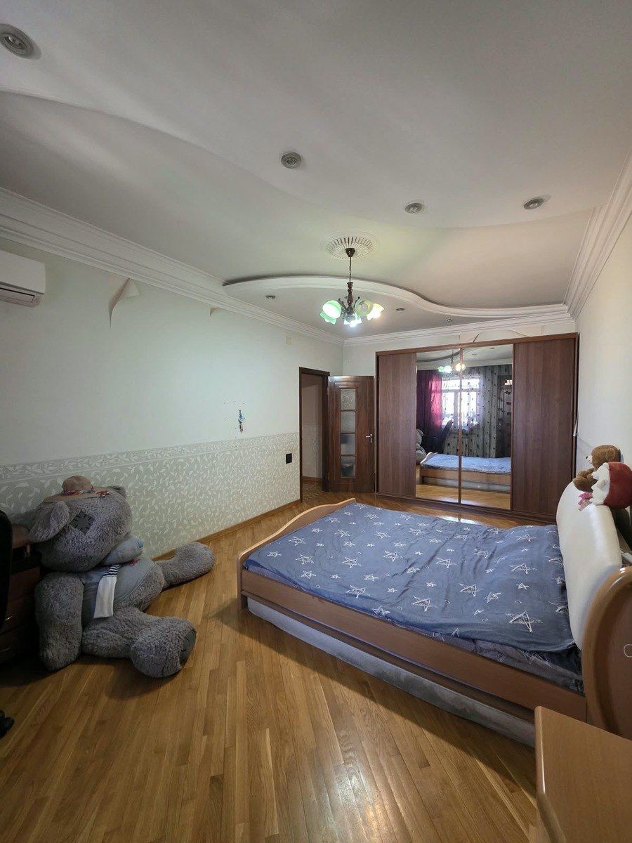 İcarəyə verilir 3 otaqlı köhnə tikili 160 m² — Mənzil, Bakı (2)