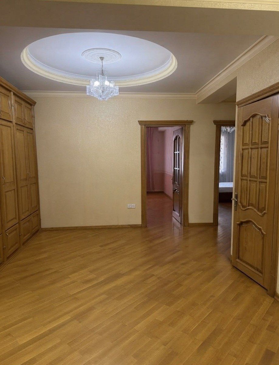İcarəyə verilir 3 otaqlı köhnə tikili 165 m² — Mənzil, Bakı (5)